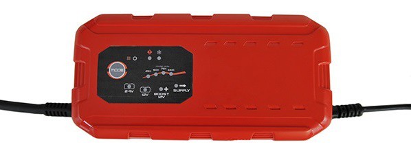 Inteligentná autonabíjačka SOLUTION CHARGER 25A